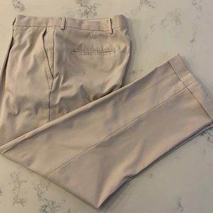 Men’s khaki pants